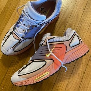 Nike Air Pegasus Wave
Amethyst Tint Dusty Amethyst Magic Ember Soft Yellow